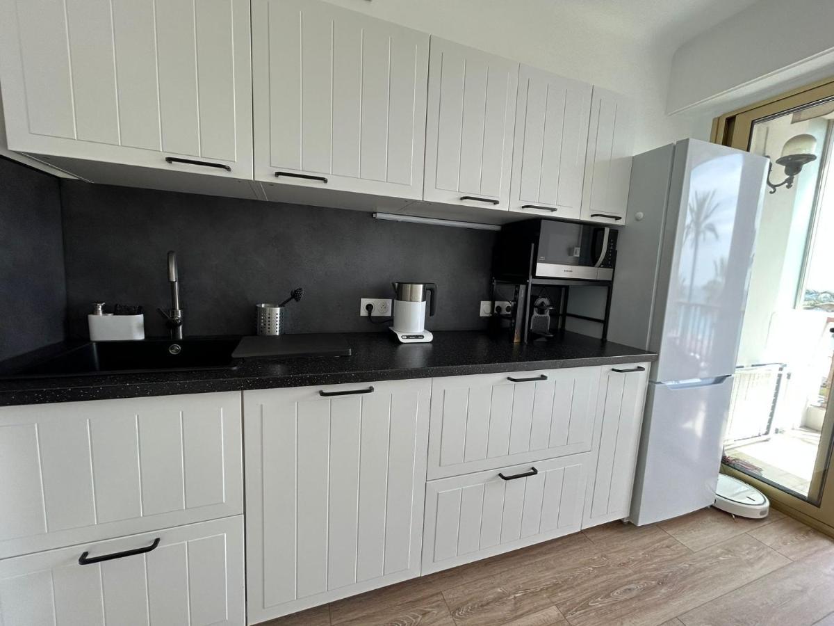 La Couronne Appartement A Niza Exterior foto
